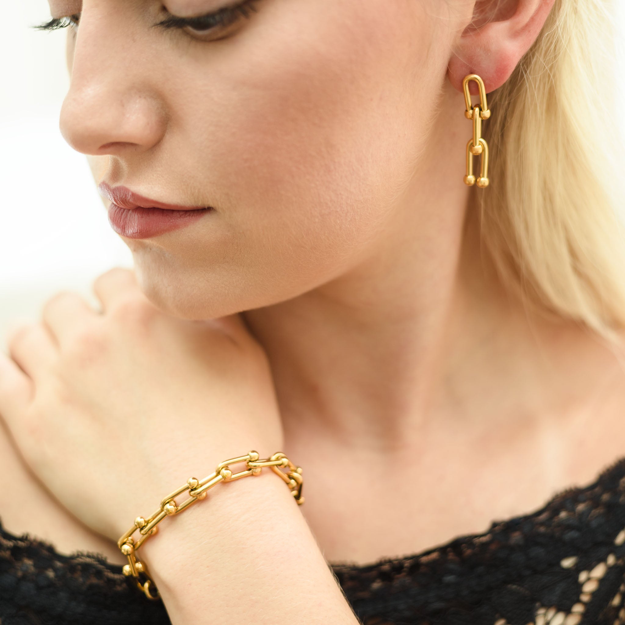 Gold Chunky U Link Chain Bracelet | 18K Gold Filled | ToutJewellery Gold